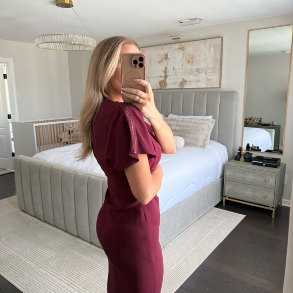 NWT REISS Josie Zip Detail Midi Sheath Dress
NWT - Picture 8 of 11